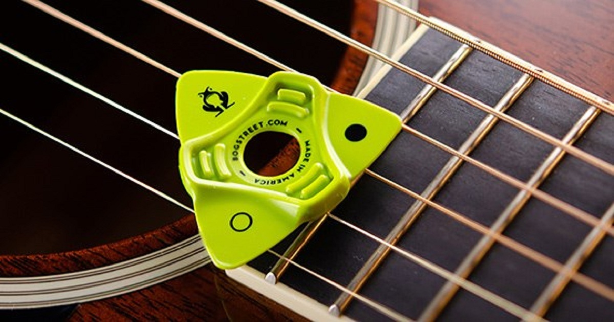 DIGITAL MANUFACTURING STRIKES A CHORD WITH NEW GUITAR PICK DESIGN