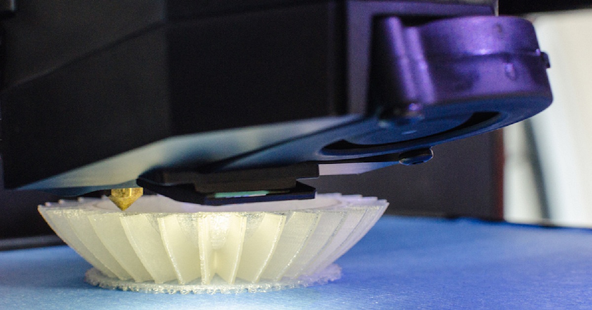 ADDITIVE MANUFACTURING AND FOOD: SCIENCE FICTION OR UNTAPPED BUSINESS OPPORTUNITY?
