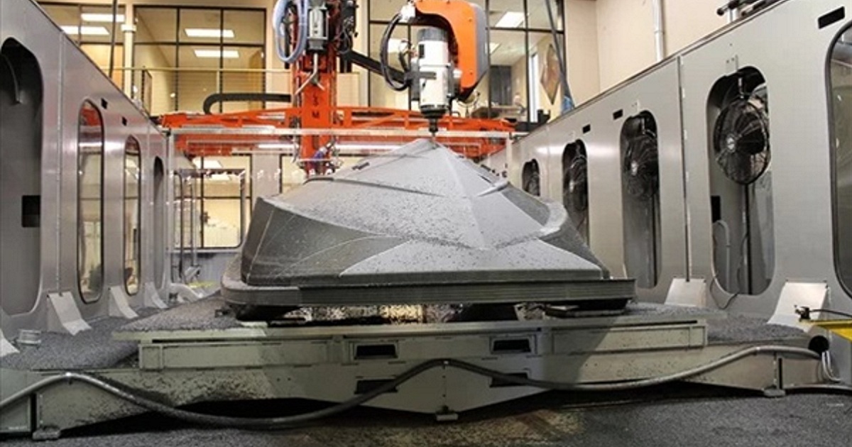 TAHOE BOATS BUILDS FIRST HULL WITH THERMWOOD 3D PRINTED TOOLING