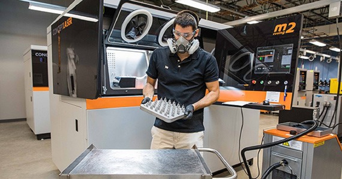 HOW ADDITIVE AND SUBTRACTIVE MANUFACTURING COMBINE TO ACCELERATE AEROSPACE DEVELOPMENT