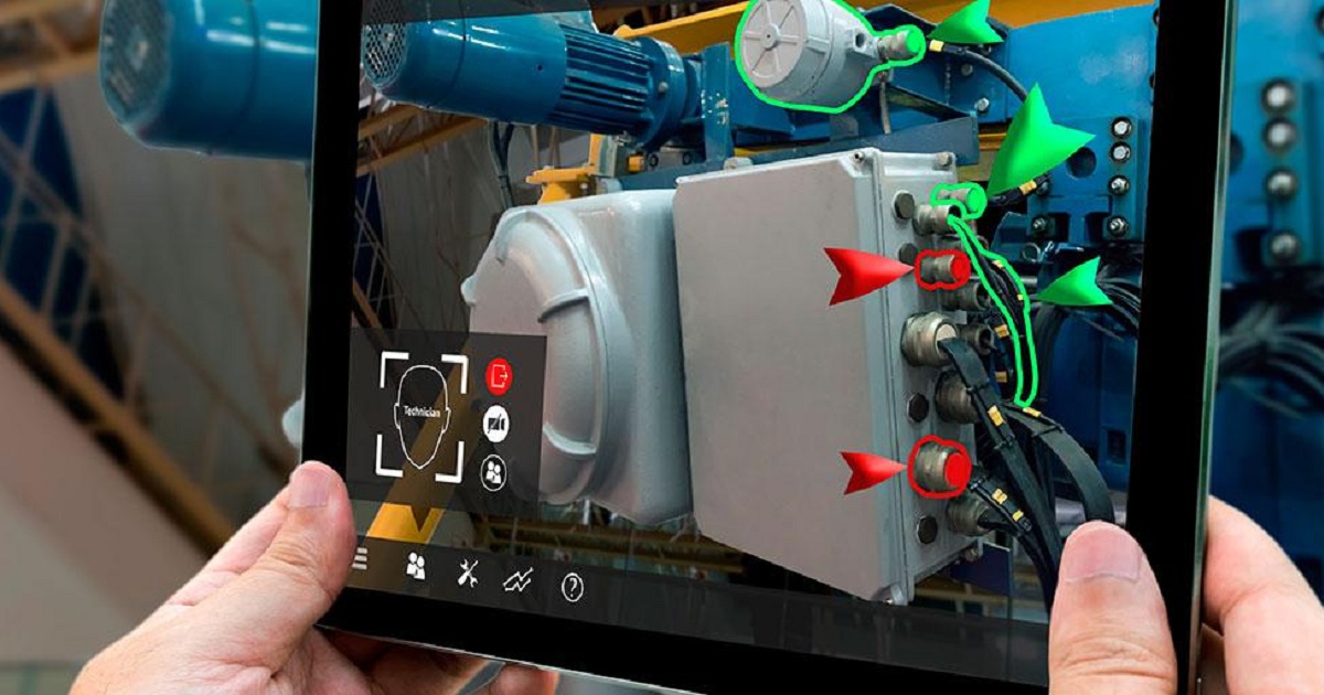 VIRTUAL AND AUGMENTED REALITY IN MANUFACTURING