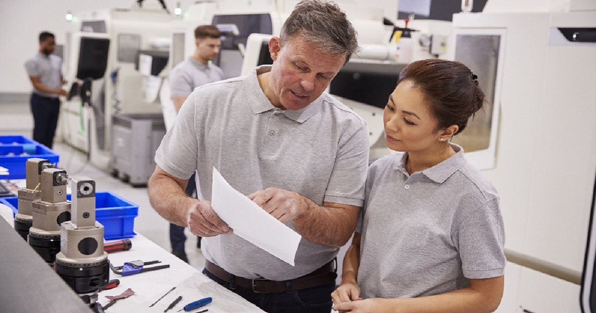 HOW MODERN-DAY APPRENTICESHIPS CAN HELP MANUFACTURERS SUCCEED
